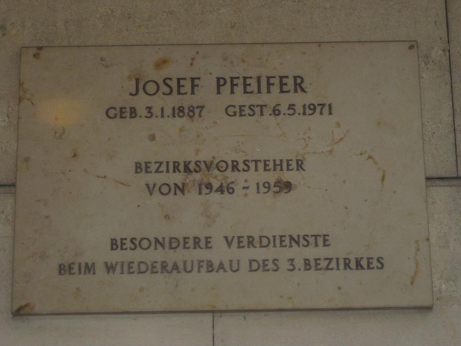 Josef Pfeifer Gedenktafel