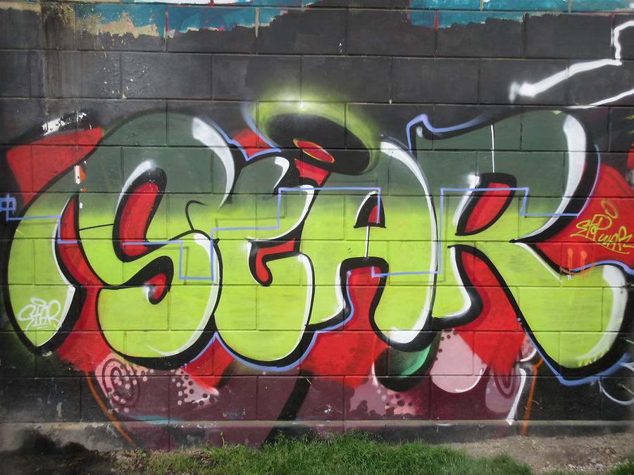 Graffito 'Star' - Franz Josefs-Kai - Donaukanalradweg, 1010 Wien