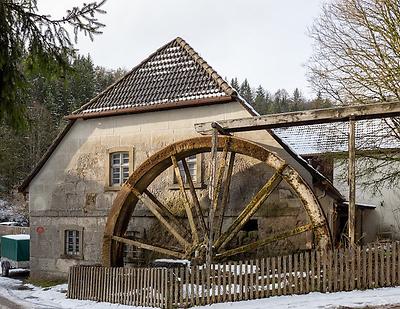 Ein Beispiel, um meine Metapher vom „Kranz der Hebel“ anschaulich zu machen: Heroldsmühle bei Heiligenstadt in Oberfranken (Foto: Reinhold Möller, CC BY-SA 4.0)