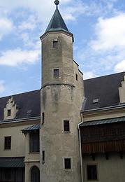 Turm am Osttrakt von Schloss Grafenegg, Foto: Mueffi. Aus: WikiCommons unter CC 
