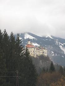 Lassing, Burg Strechau im Winter., Foto: Dietersdorff. Aus: Wikicommons unter CC 