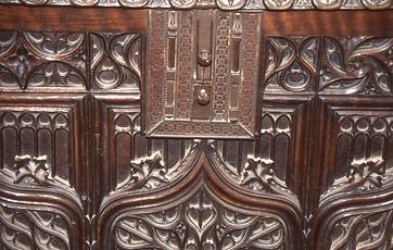 Möbel aus Mittelalter und Renaissance