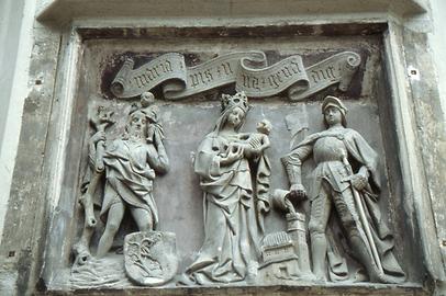 Christophorus and Florian accompany the Madonna as protectors against danger