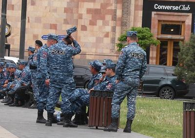 Die Polizei zeigt Präsenz in Jerewan.