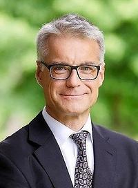 Hannes Schönner ist Geschäftsführer des Karl von Vogelsang Instituts