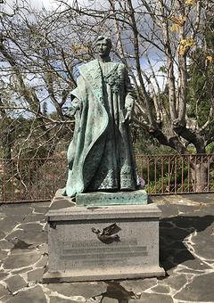 Eine Statue von Augusto Cid erinnert auf Madeira an Karl I.