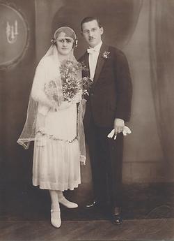 Fotos sind emotionale Objekte. Hochzeitsbild, 1920er Jahre