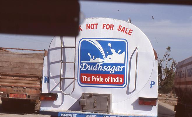 Indischer Tankwagen