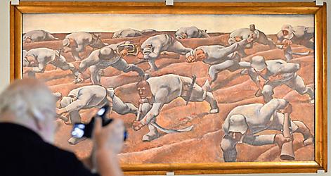 „Den Namenlosen 1914“: Dieses Gemälde, das heute im Heeresgeschichtlichen Museum in Wien zu sehen ist, malte Albin Egger-Lienz kurz nach seinem Kriegseinsatz