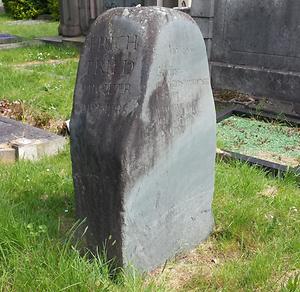 Grab Erich Frieds auf dem Kensal Green Cemetery