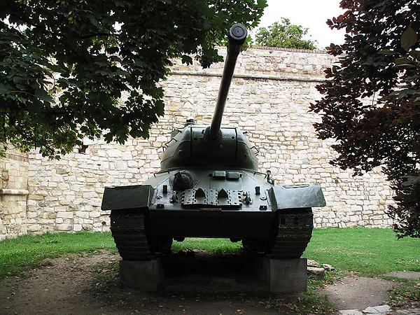 Auf halbem Weg: der jugoslawische Tank Typ A. - (Foto: Martin Krusche)