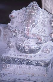 Steinskulptur des zum Shiva-Kreis gehörigen Gottes Ganesha
