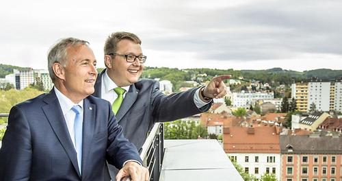 Christian Purrer und Martin Graf (re.) legen Erfolgsbilanz 2018 für Energie Steiermark vor