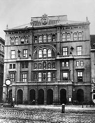 Carltheater in Wien. Foto, um 1870, © Ch. Brandstätter Verlag, Wien für AEIOU