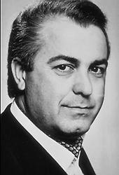 Pantelis Dessyllas. Foto, 1990, © Österr. Bundestheaterverband, Wien (heute Bundestheater-Holding Ges. m. b. H., Wien), für AEIOU