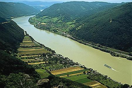 Donau bei Aggsbach, NÖ., © Österreich Werbung, Carniel, für AEIOU