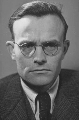 Ernst Kolb. Foto, 1950. © Copyright Österreichisches Institut für Zeitgeschichte, Wien - Bildarchiv, für AEIOU. - Kolb,_Ernst1