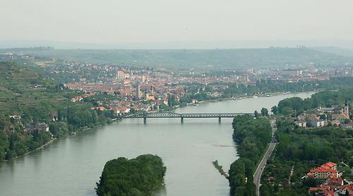 Krems (links) und Mautern rechts