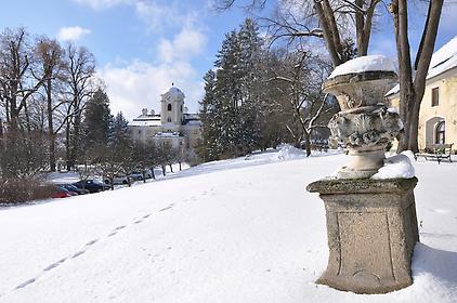 Schloss Rosenau