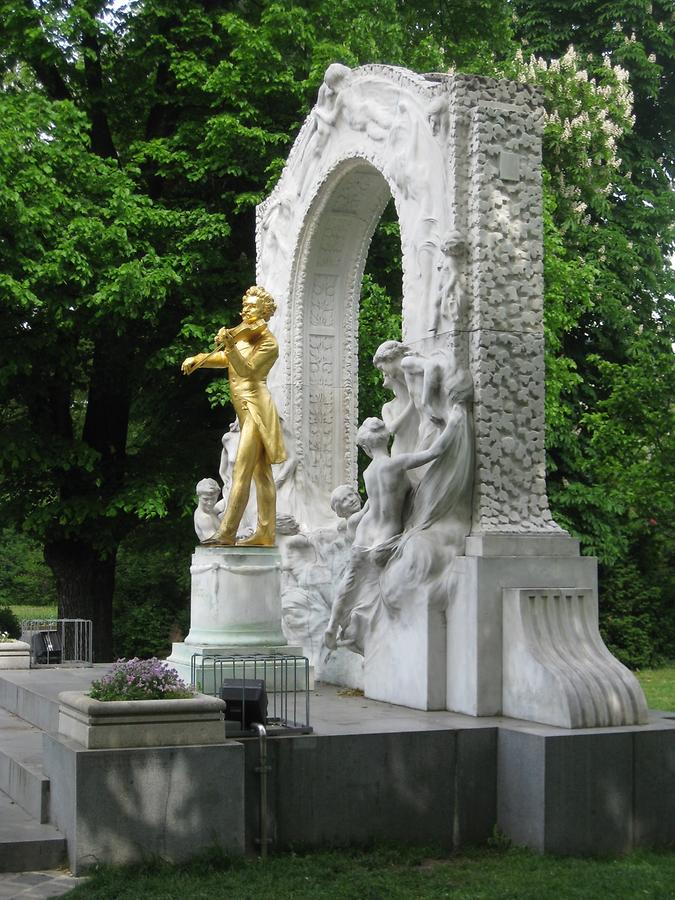 Johann Strauß Denkmal