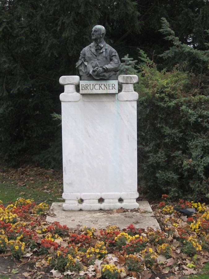 Bruckner Denkmal