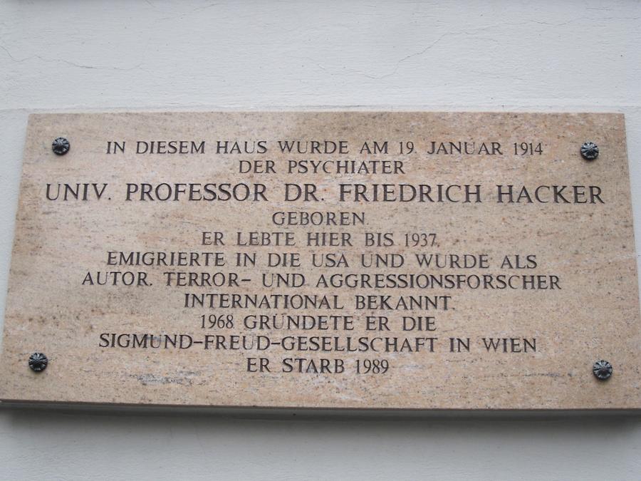 Friedrich Hacker Gedenktafel