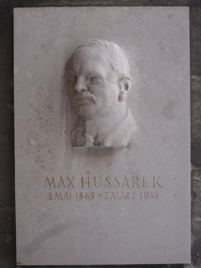 Max Hussarek Gedenktafel