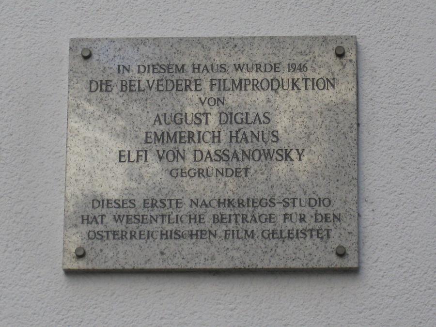August Diglas-, Emmerich Hanus- und Elfi Dassanowsky Gedenktafel