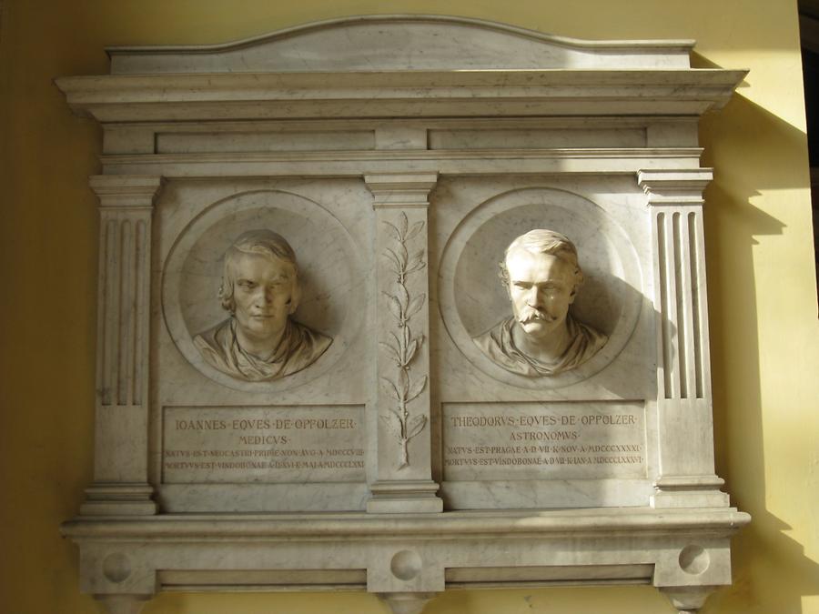 Johannes und Theodor Ritter von Oppolzer Gedenkbüsten