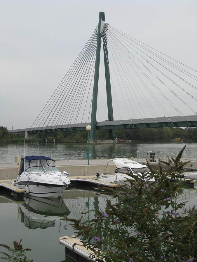 Donaustadtbrücke