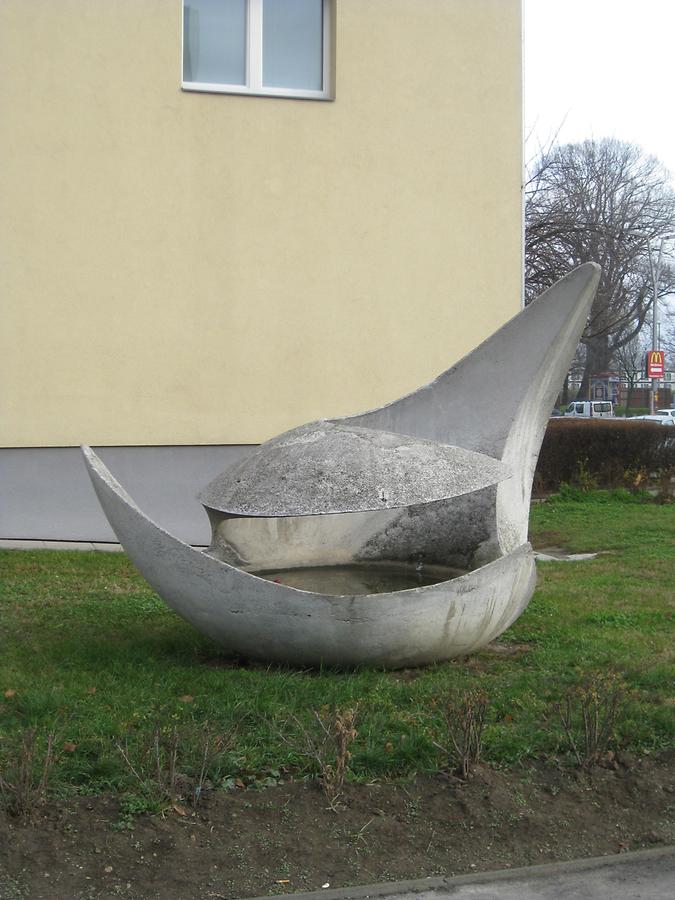 Betonplastik 'Entfaltete Form' von Matthias Hietz 1970