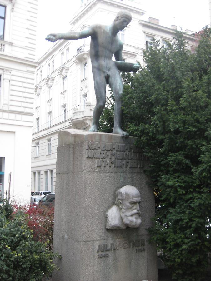 Julius Ofner Denkmal