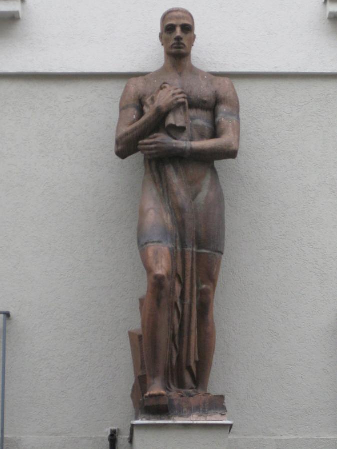 Männliche Bronzeskulptur von Wilhelm Frass