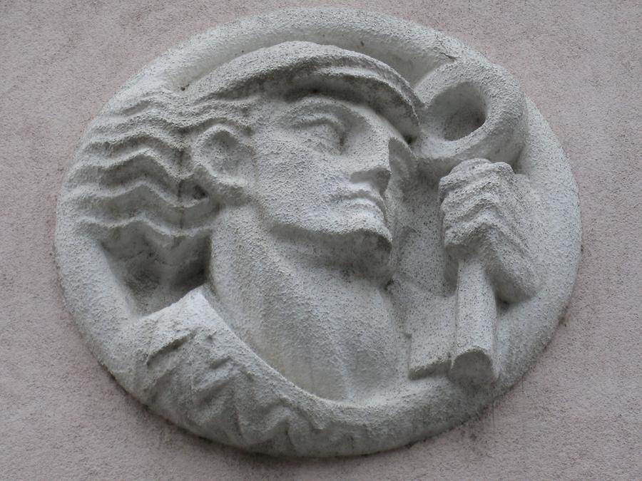 Relief mit Arbeiterkopf