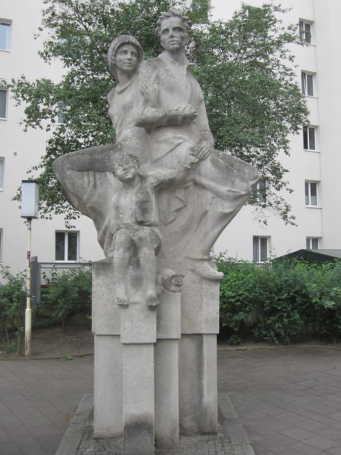 Skulptur 'Familie' von Margaretha Hanusch