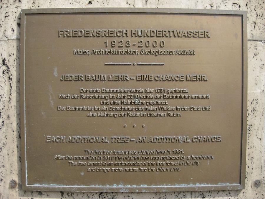 Friedensreich Hundertwasser Gedenktafel