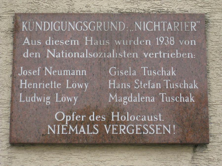 Erinnerungstafel 'Kündigungsgrund Nichtarier'