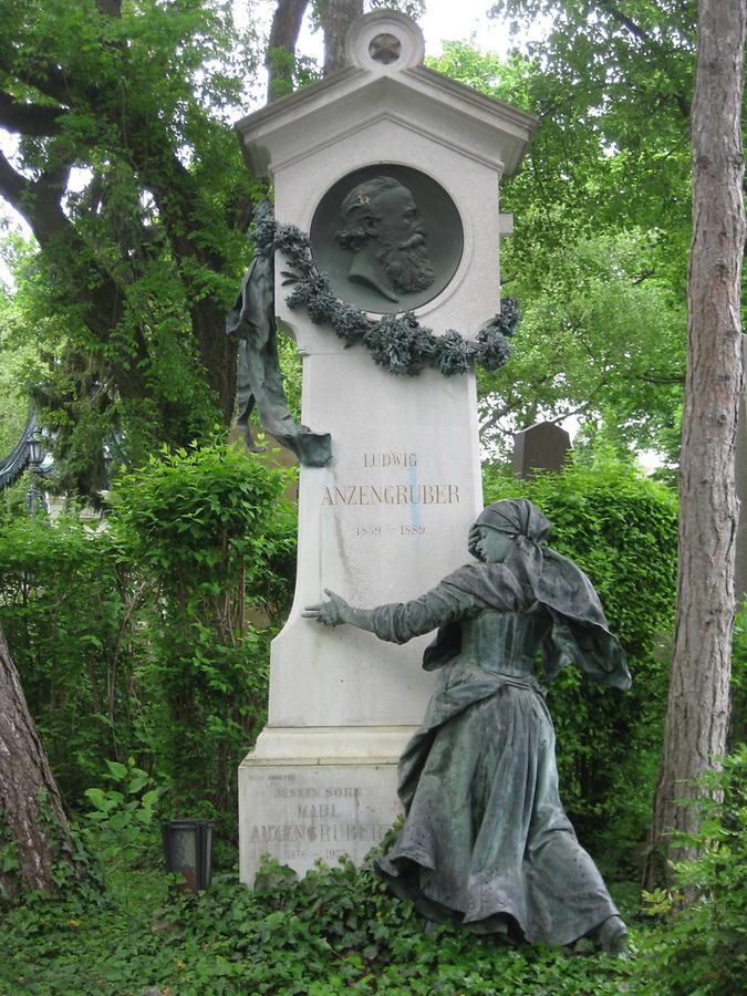 Grab von Ludwig Anzengruber, Schriftsteller 1839-1889