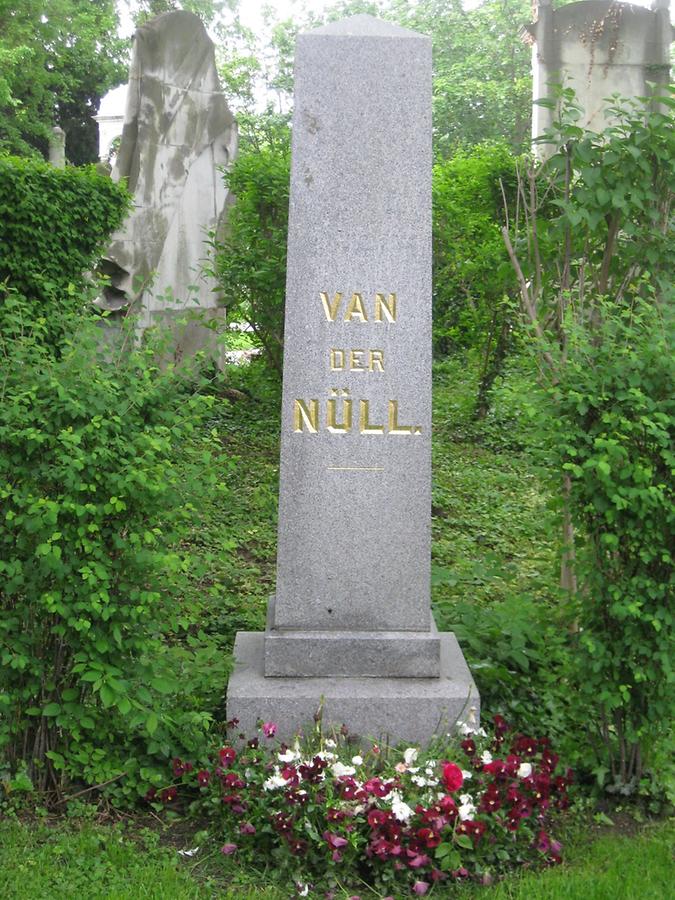 Grab von Eduard van der Nüll, Architekt 1812-1868