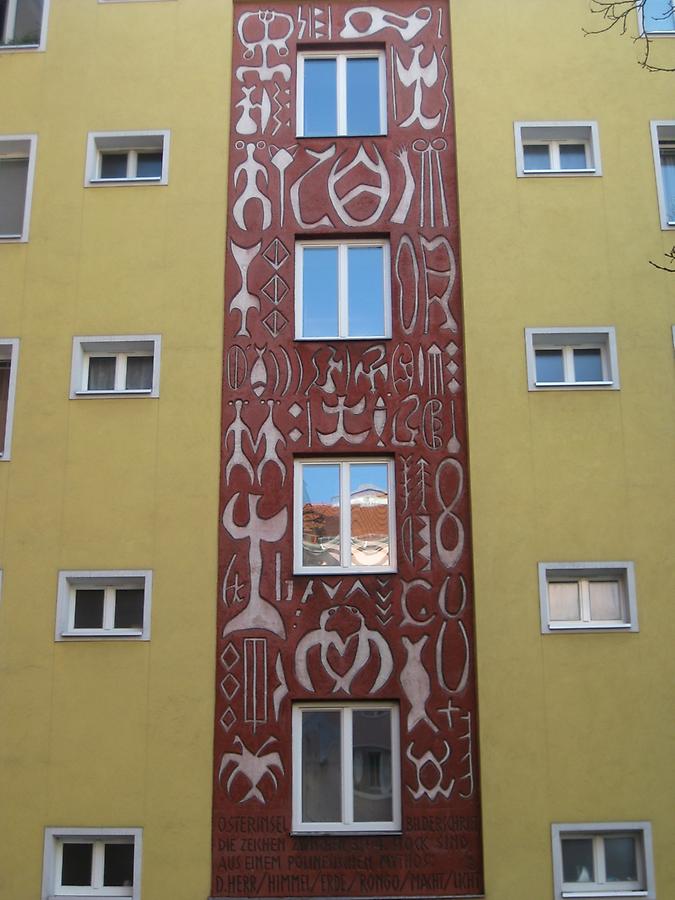 Sgraffito 'Osterinsel Bilderschrift' von Karl Bednarik 1960