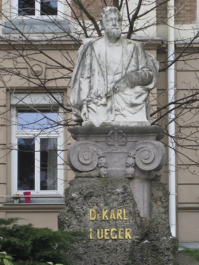 Dr. Karl Lueger Denkmal