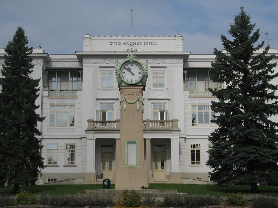 Direktionsgebäude und Jugendstiluhr