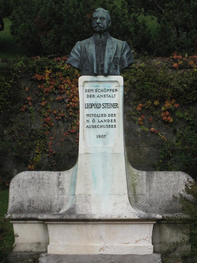 Leopold Steiner Denkmal