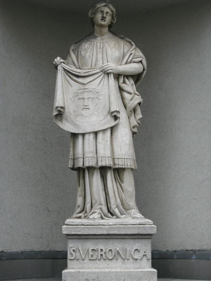 Statue der Hl. Veronika