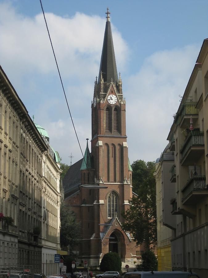 Pfarrkirche 'St. Josef-Weinhaus'