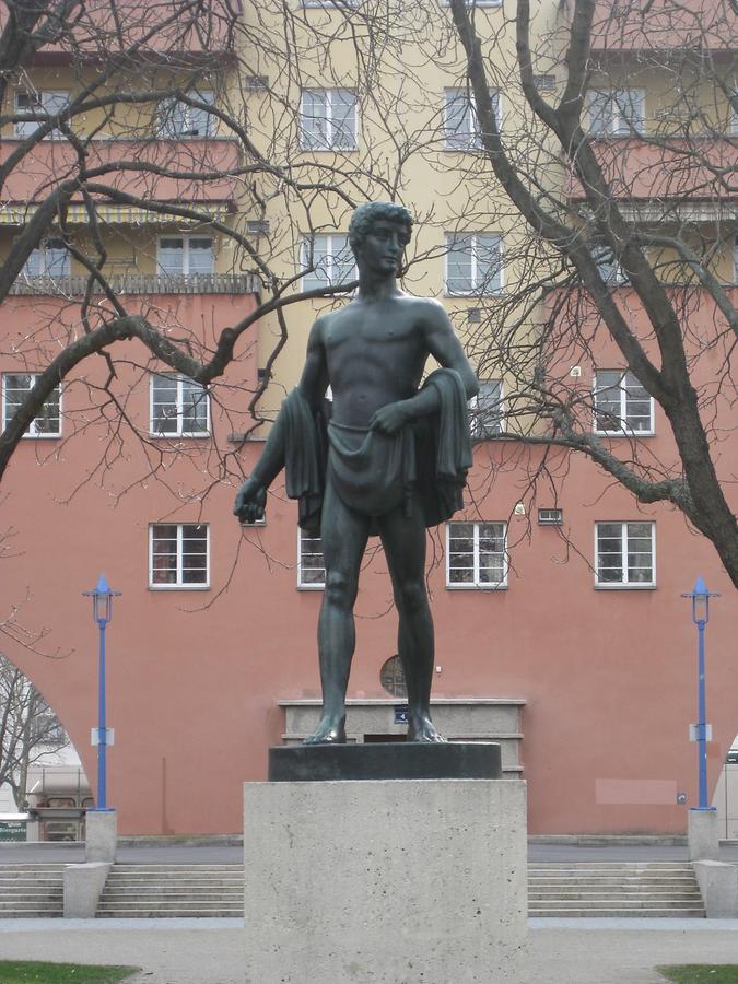 Bronzefigur 'Sämann' von Otto Hofner 1929