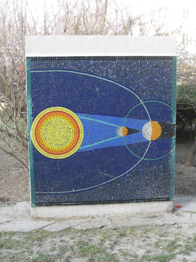 Mosaikstele 'Sonnenfinsternis' von Arnulf Neuwirth 1962
