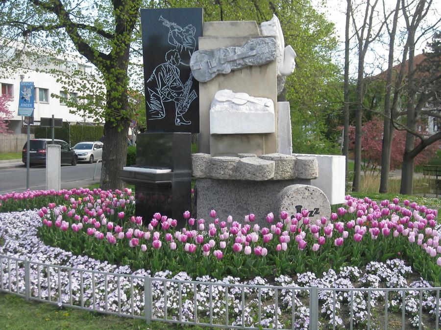 'Jazzskulptur' von Leopold Grausam 2000