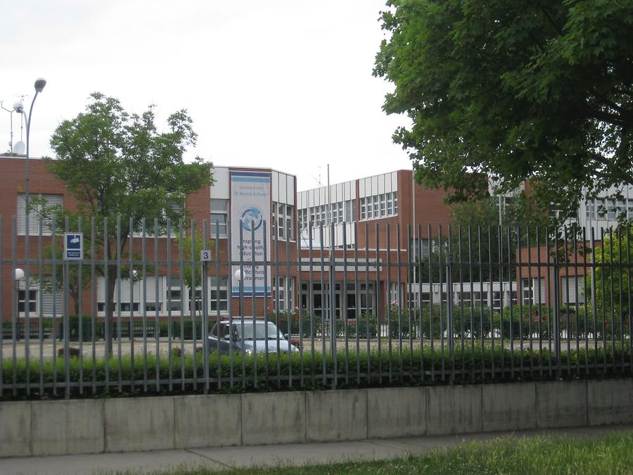 Vienna International School