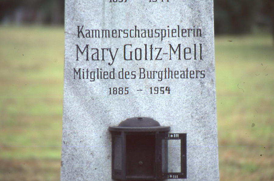 Mary Goltz-Mell